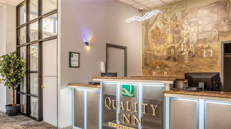 <b>Quality Inn on the Strip Lobby</b>. Images powered by <a href="https://iceportal.shijigroup.com/" title="IcePortal" target="_blank">IcePortal</a>.
