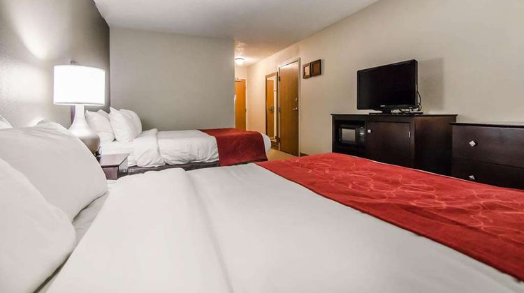 Quality Suites St Joseph Room