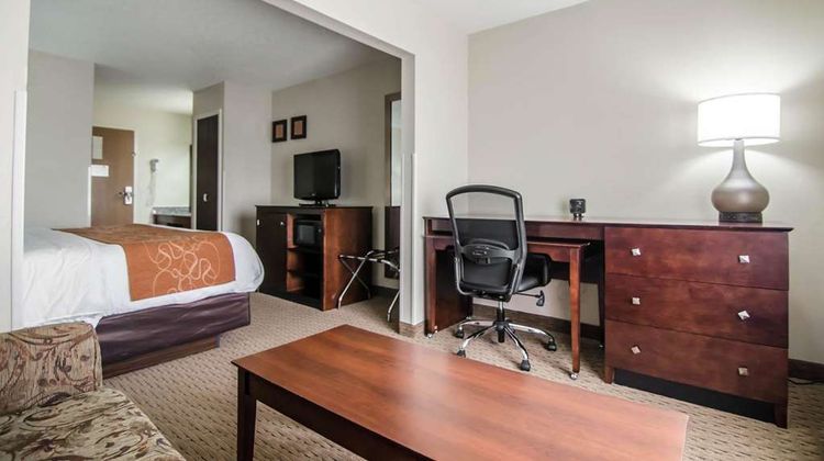 Quality Suites St Joseph Room