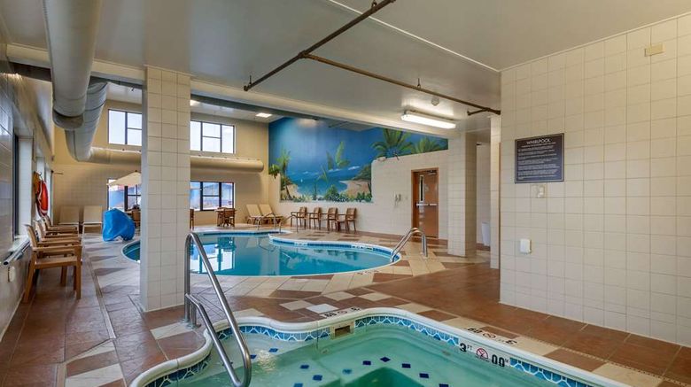 <b>Comfort Inn & Suites Springfield I-44 Pool</b>. Images powered by <a href="https://iceportal.shijigroup.com/" title="IcePortal" target="_blank">IcePortal</a>.