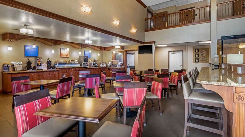 <b>Comfort Inn & Suites Springfield I-44 Restaurant</b>. Images powered by <a href="https://iceportal.shijigroup.com/" title="IcePortal" target="_blank">IcePortal</a>.