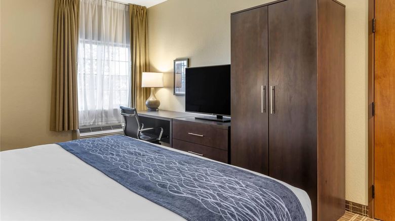 <b>Comfort Inn St. Robert/Fort Leonard Wood Room</b>. Images powered by <a href="https://iceportal.shijigroup.com/" title="IcePortal" target="_blank">IcePortal</a>.
