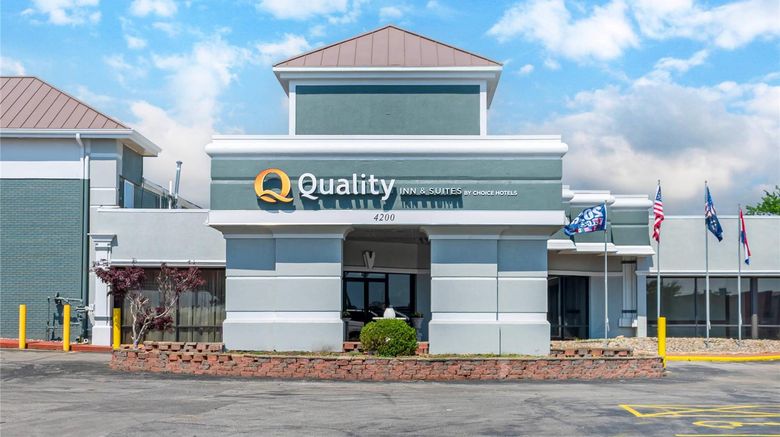 <b>Quality Inn & Suites East Exterior</b>. Images powered by <a href="https://iceportal.shijigroup.com/" title="IcePortal" target="_blank">IcePortal</a>.