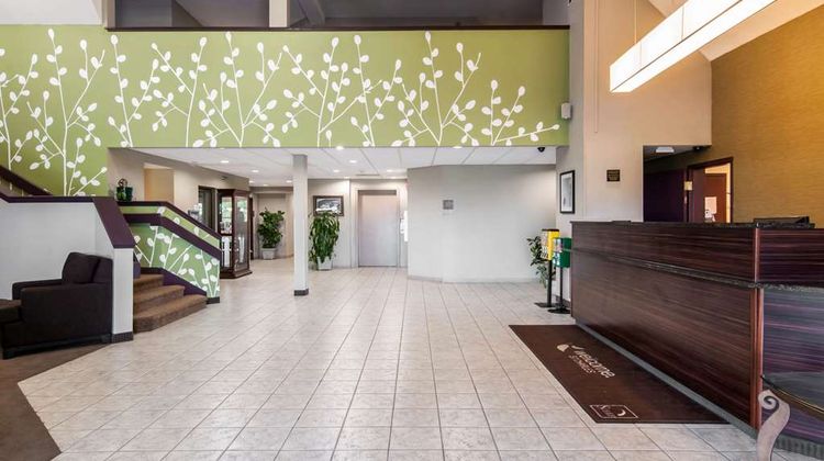Sleep Inn & Suites St Charles Lobby