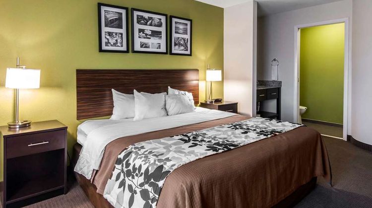 Sleep Inn & Suites St Charles Room
