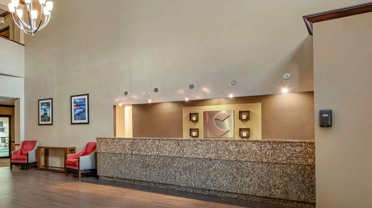 Comfort Inn & Suites, O'Fallon Lobby