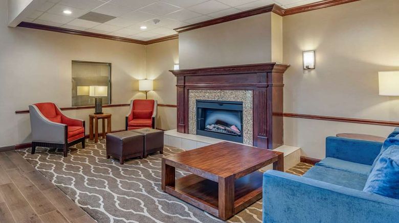 <b>Comfort Inn & Suites, O'Fallon Lobby</b>. Images powered by <a href="https://iceportal.shijigroup.com/" title="IcePortal" target="_blank">IcePortal</a>.