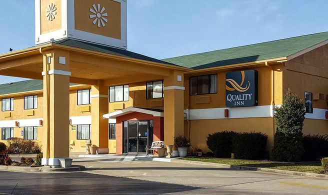 Quality Inn Ozark Exterior