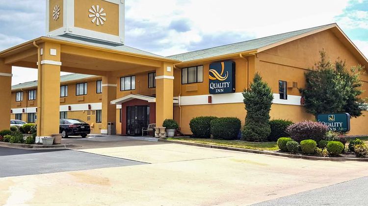 Quality Inn Ozark Exterior