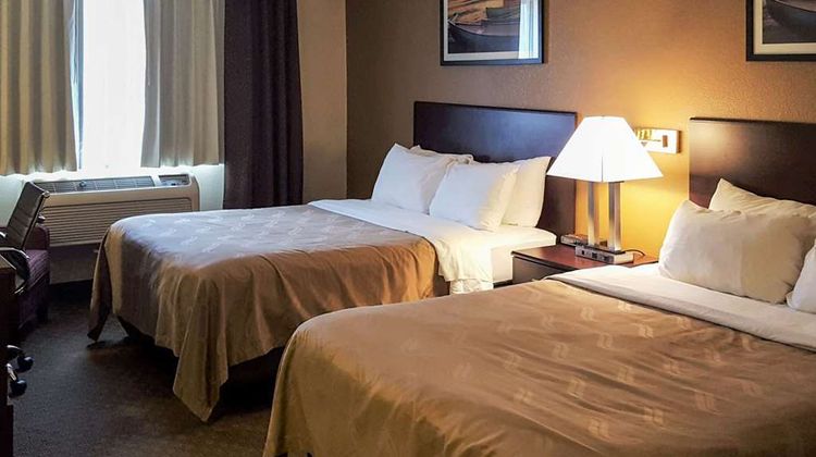 Quality Inn Ozark Room