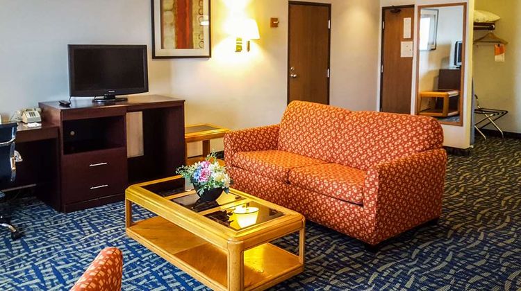 Quality Inn Ozark Suite