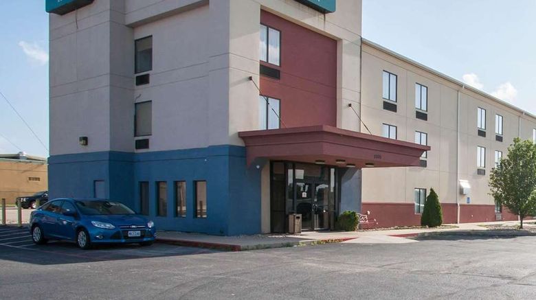 <b>Quality Inn Joplin Exterior</b>. Images powered by <a href="https://iceportal.shijigroup.com/" title="IcePortal" target="_blank">IcePortal</a>.