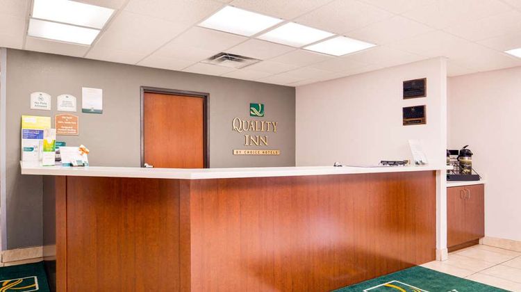 Quality Inn Joplin Lobby