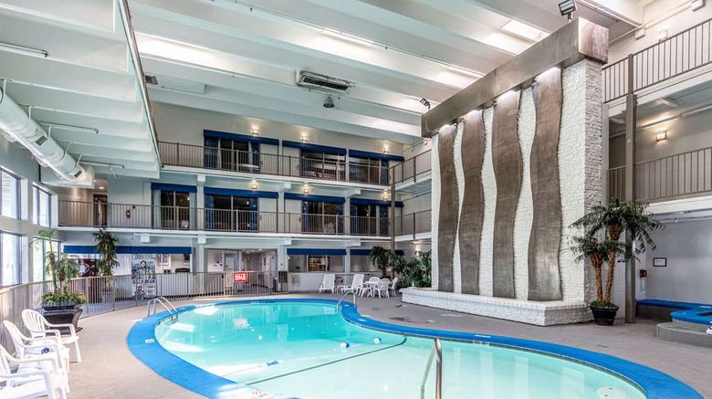<b>Quality Inn Branson Pool</b>. Images powered by <a href="https://iceportal.shijigroup.com/" title="IcePortal" target="_blank">IcePortal</a>.