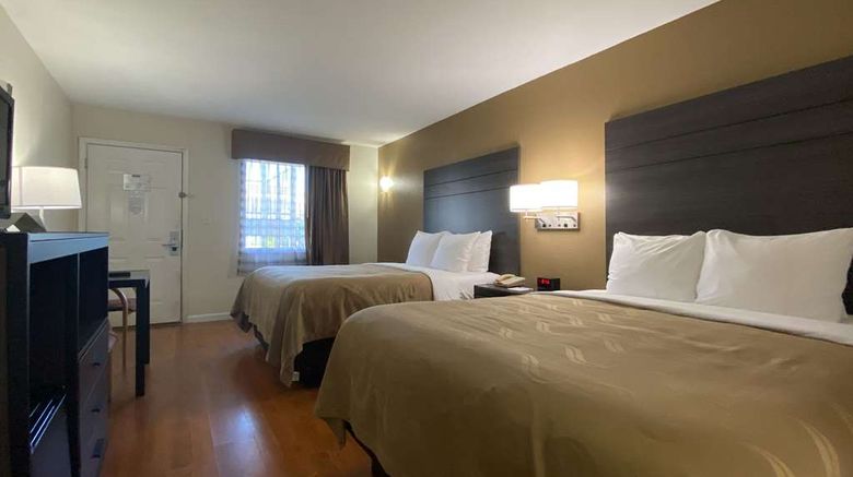 <b>Quality Inn Branson Room</b>. Images powered by <a href="https://iceportal.shijigroup.com/" title="IcePortal" target="_blank">IcePortal</a>.