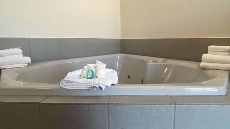 Quality Inn Branson Suite