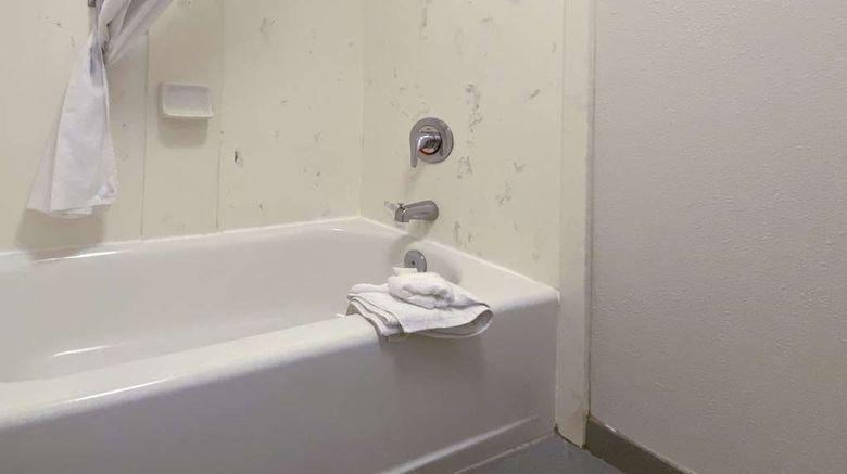 <b>Quality Inn Branson Suite</b>. Images powered by <a href="https://iceportal.shijigroup.com/" title="IcePortal" target="_blank">IcePortal</a>.