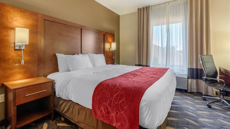 Comfort Suites Rolla Suite