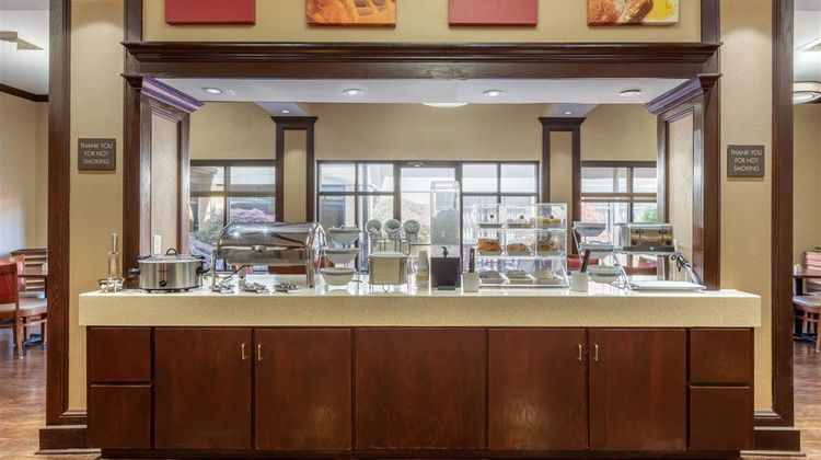 Comfort Suites Rolla Restaurant
