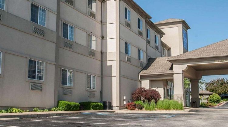 Sleep Inn & Suites Lake of the Ozarks Exterior