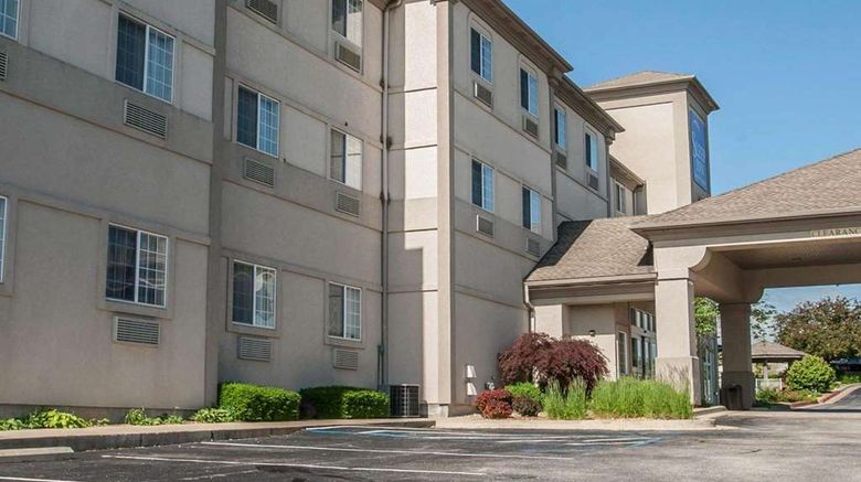 Sleep Inn  and  Suites Lake of the Ozarks Exterior. Images powered by <a href="https://iceportal.shijigroup.com" target="_blank" rel="noopener">Ice Portal</a>.