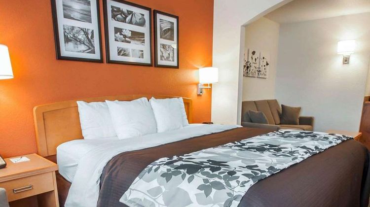 Sleep Inn & Suites Lake of the Ozarks Room