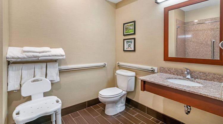 Comfort Suites Room