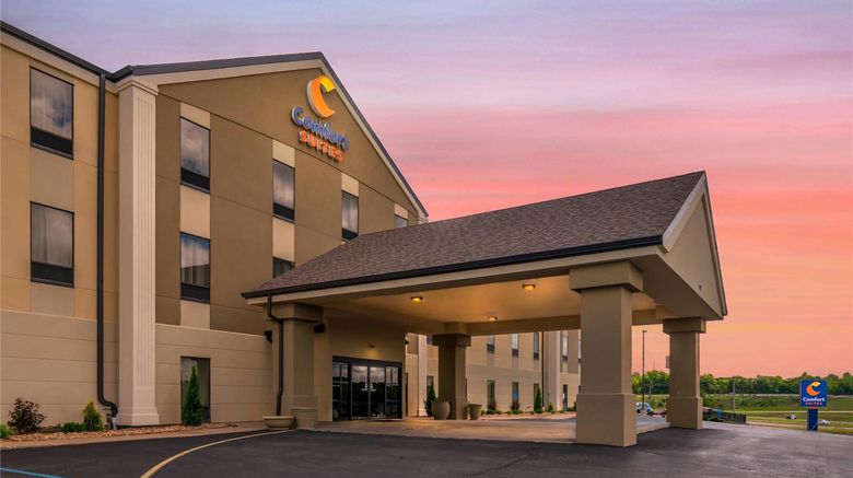 <b>Comfort Suites Exterior</b>. Images powered by <a href="https://iceportal.shijigroup.com/" title="IcePortal" target="_blank">IcePortal</a>.