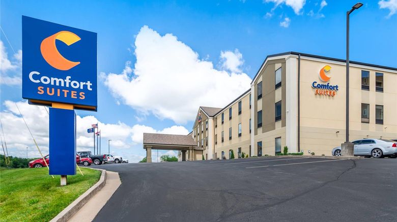Comfort Suites Exterior. Images powered by <a href="https://iceportal.shijigroup.com" target="_blank" rel="noopener">Ice Portal</a>.