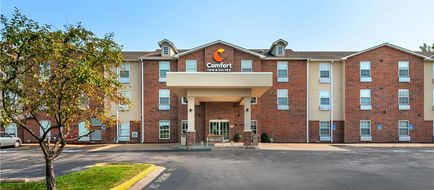 Comfort Inn & Suites St. Louis - Chester Exterior