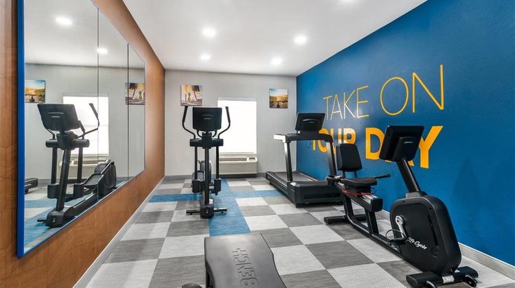 Comfort Inn & Suites St. Louis - Chester Health