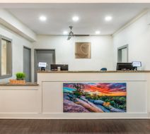 Comfort Inn & Suites St. Louis - Chester Lobby