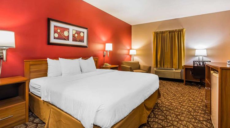Quality Inn & Suites Room