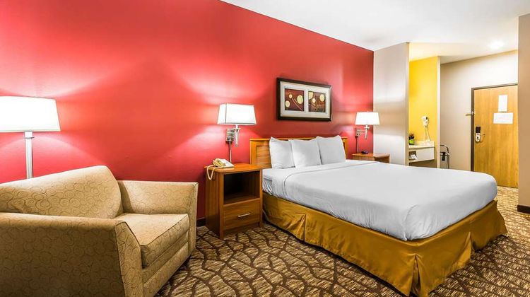 Quality Inn & Suites Room