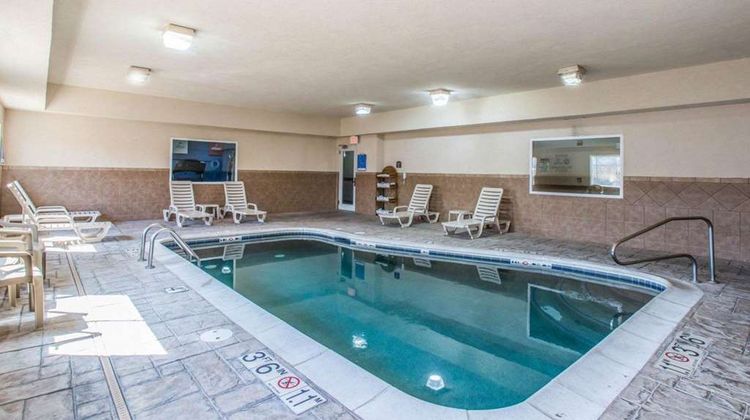 Comfort Suites Columbia-University Area Pool