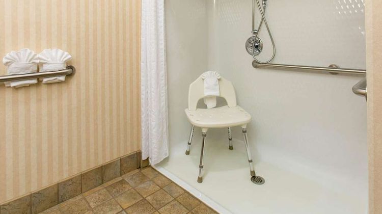 Comfort Inn Warrensburg Station Room