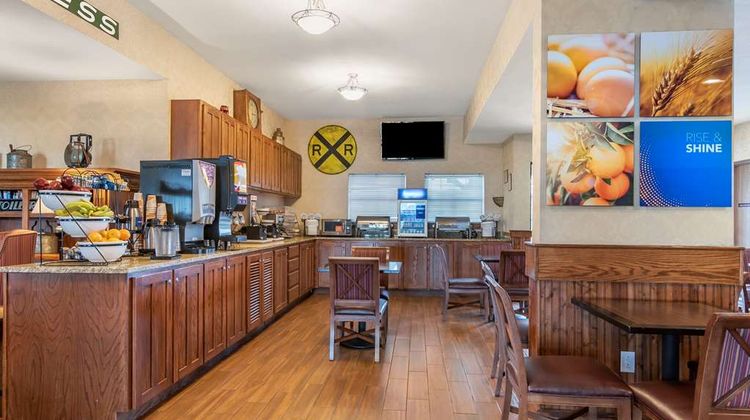 Comfort Inn Warrensburg Station Restaurant