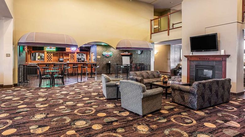 <b>Quality Inn and Suites Hannibal West Lobby</b>. Images powered by <a href="https://iceportal.shijigroup.com/" title="IcePortal" target="_blank">IcePortal</a>.