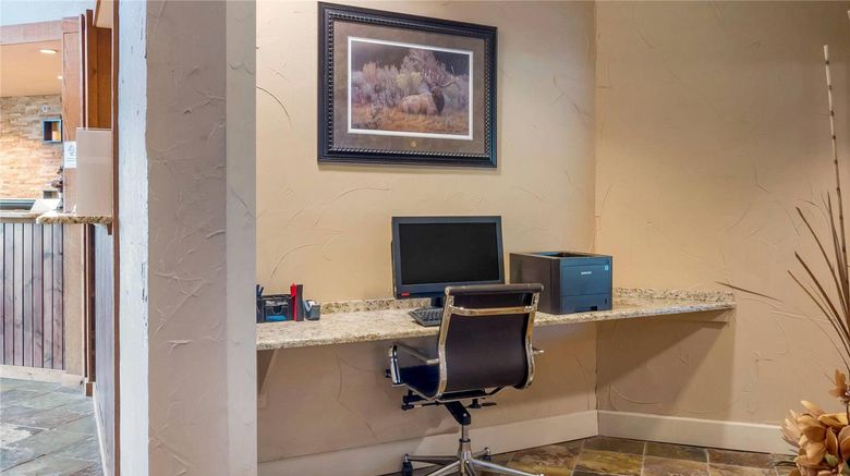 <b>Comfort Inn Other</b>. Images powered by <a href="https://iceportal.shijigroup.com/" title="IcePortal" target="_blank">IcePortal</a>.