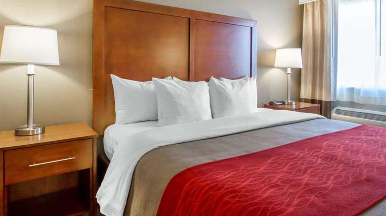 <b>Comfort Inn Bolivar Suite</b>. Images powered by <a href="https://iceportal.shijigroup.com/" title="IcePortal" target="_blank">IcePortal</a>.