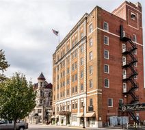 Hotel Bothwell, an Ascend Collection Exterior