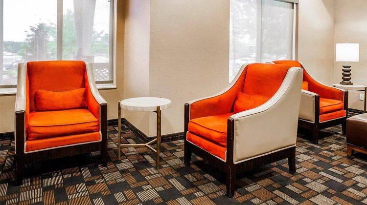 Comfort Suites, Independence Lobby