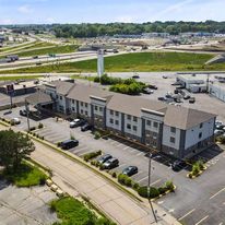 Comfort Inn & Suites Hazelwood-St. Louis