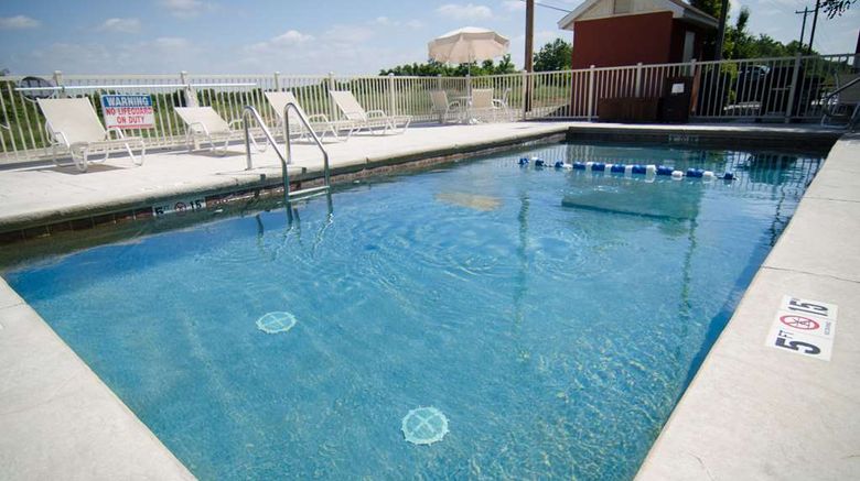 <b>MainStay Suites St. Robert/Ft Leonard Wd Pool</b>. Images powered by <a href="https://iceportal.shijigroup.com/" title="IcePortal" target="_blank">IcePortal</a>.