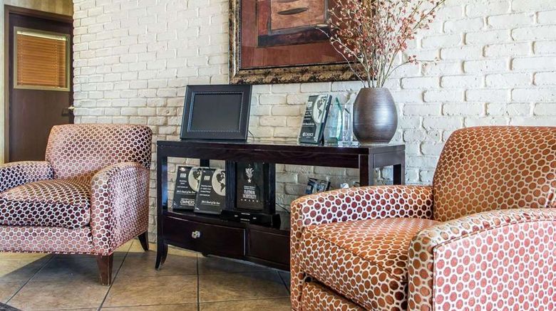 <b>MainStay Suites St. Robert/Ft Leonard Wd Lobby</b>. Images powered by <a href="https://iceportal.shijigroup.com/" title="IcePortal" target="_blank">IcePortal</a>.