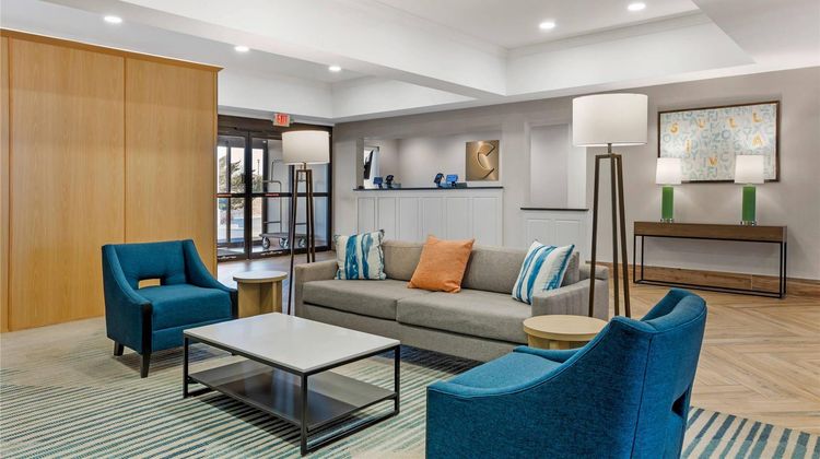 Comfort Inn Sullivan Lobby