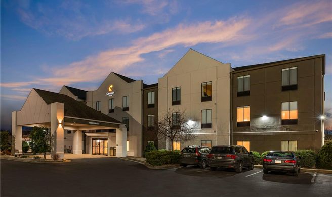 Comfort Inn Sullivan Exterior