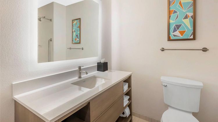 Comfort Inn Sullivan Room