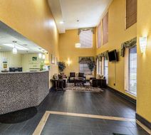 Quality Inn of Rolla Lobby