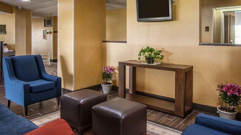 <b>Quality Inn Hayti Lobby</b>. Images powered by <a href="https://iceportal.shijigroup.com/" title="IcePortal" target="_blank">IcePortal</a>.